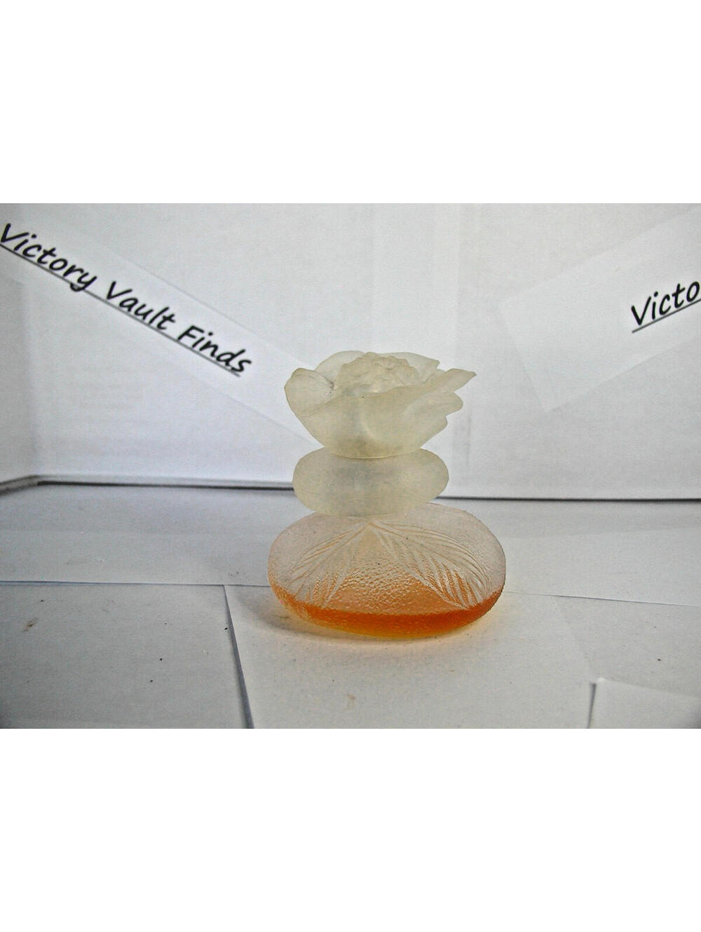 Vintage Kenzo Ca Sent Beau perfume bottle